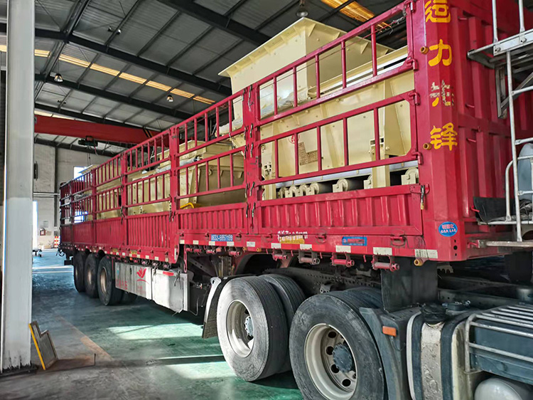 济宁矿恒机械自主研发生产的带式给煤机发往广西南宁